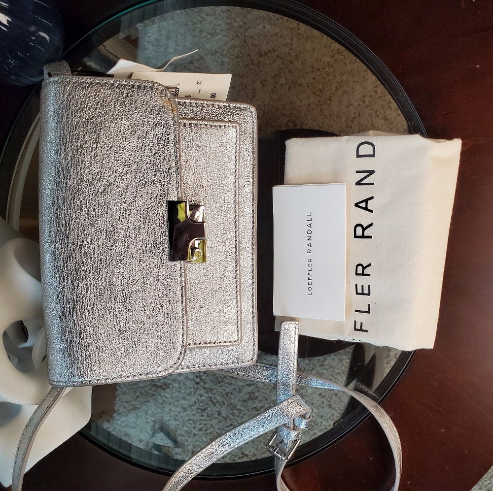 Loeffler Randall

Mini Minimal Rider Leather Cross - Picture 7 of 12
